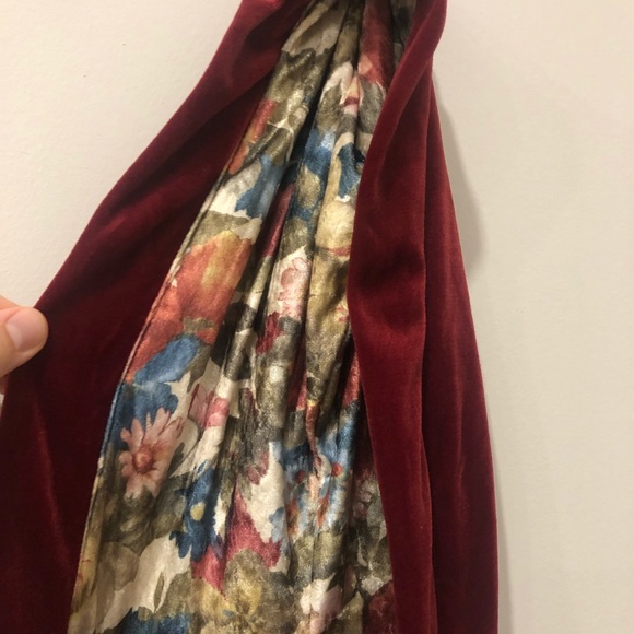 Zila Burgundy Red Riding Hood Hooded Fleece Embroidered Sweater Jacket M US 8 - Picture 2 of 6